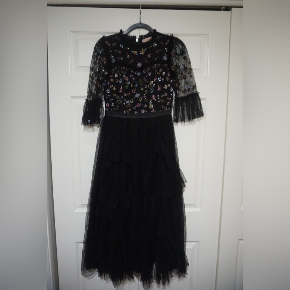 Ivy City Co Black Floral Maxi Dress